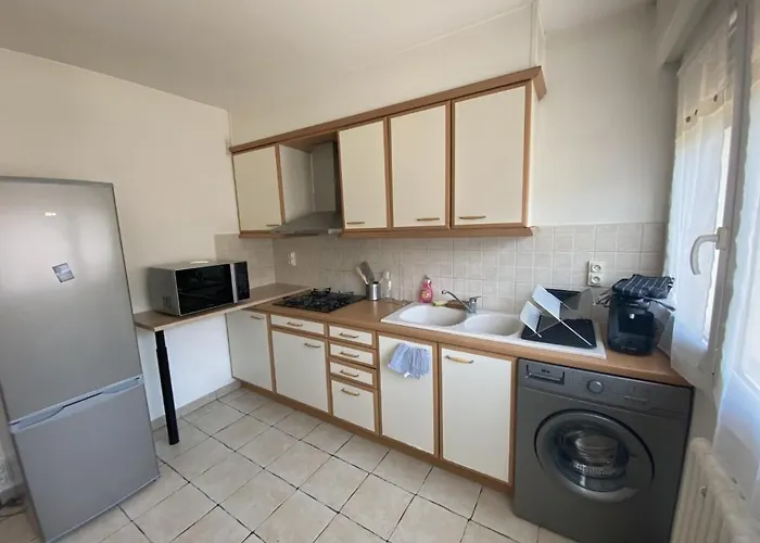 Aix Les Bains Entre Centre-ville Et *